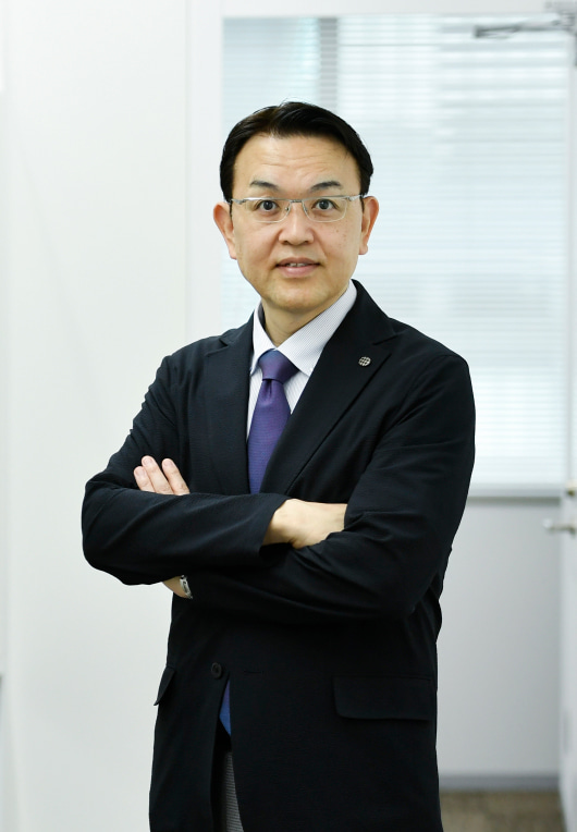 監査法人コスモス 統括代表社員　新開智之